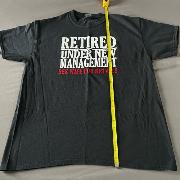 Men’s Large Retired Under New Management T-shirt NWOT - Picture 6 of 7